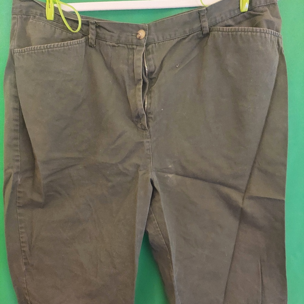 Christopher & Banks Classic Fit Bermuda Short